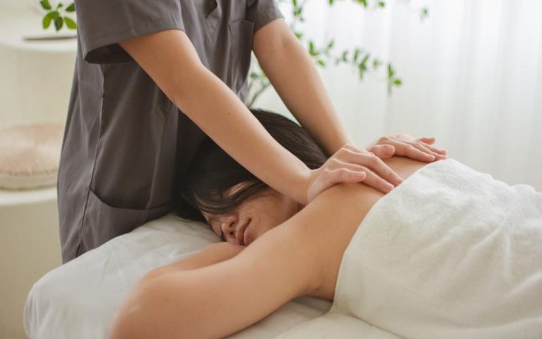 Ease Travel Stress and Pain with a Business Trip Massage